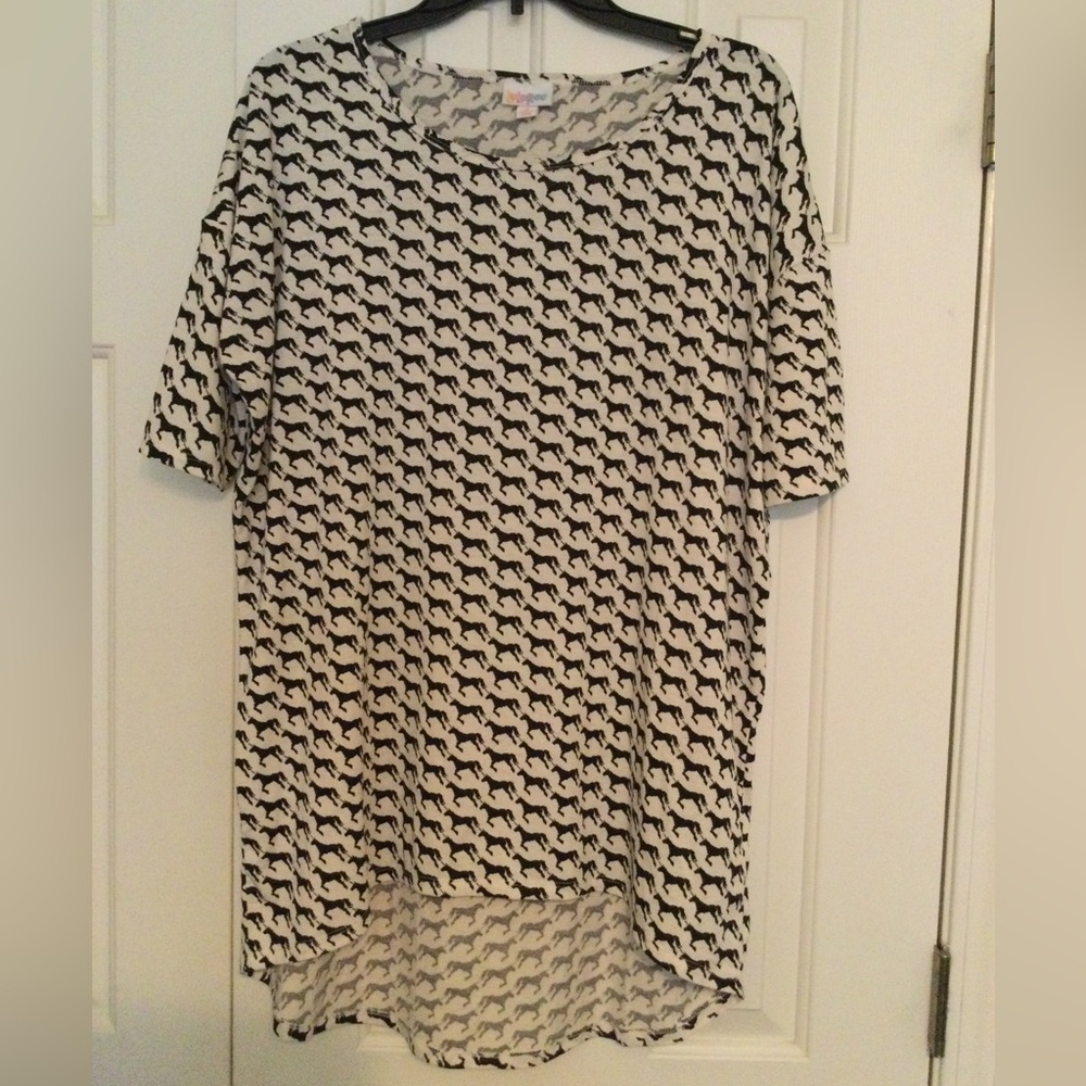 Lularoe Small Irma Tunic Top - Pretty Horses